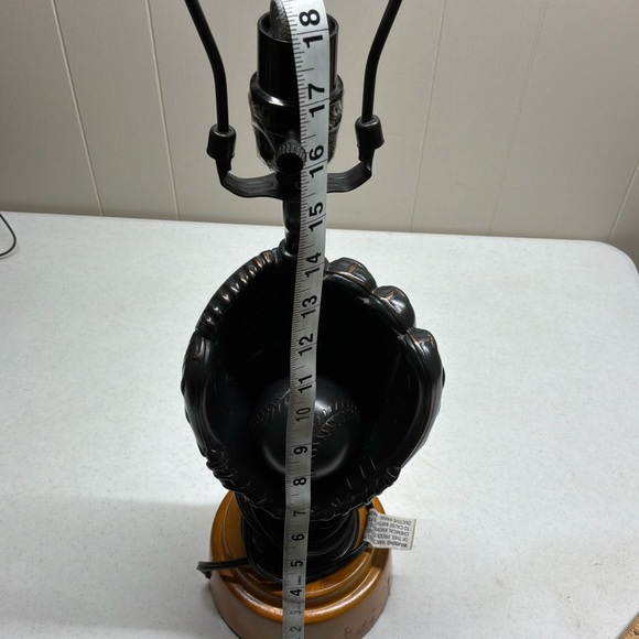 Pottery Barn Teen Baseball Glove Table Lamp - Picture 9 of 9